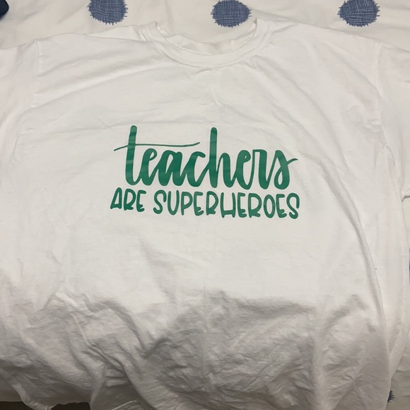 T shirt - Picture 2 of 2